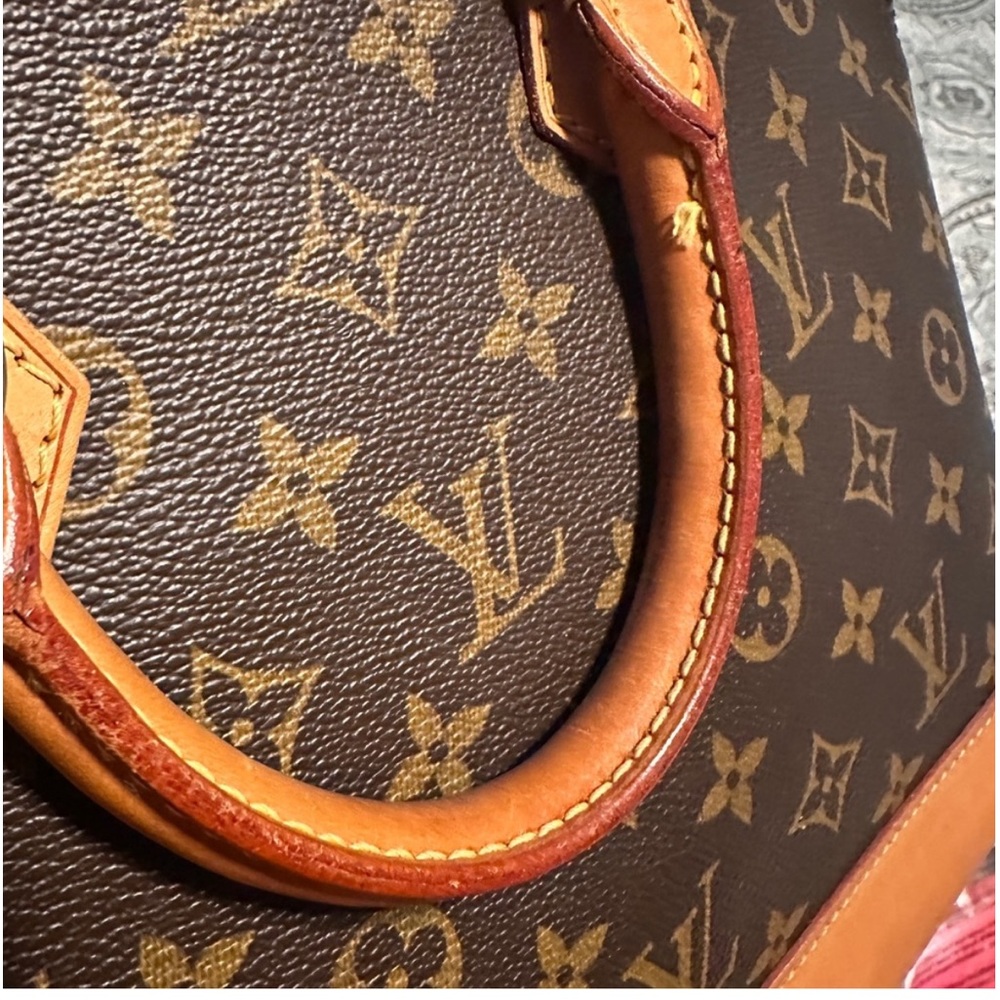 Louis Vuitton Alma PM 💯 % authentic - Picture 5 of 17